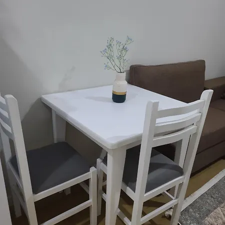 Home Inn Apartaments