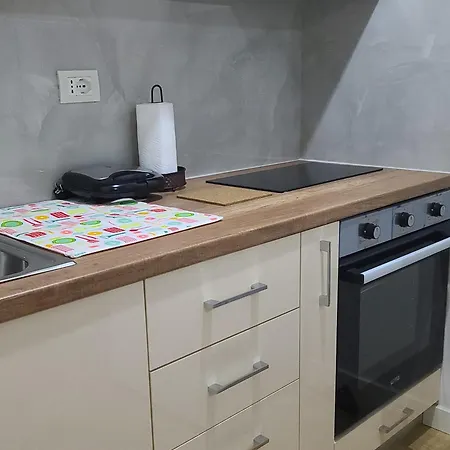 شقة Home Inn Apartaments