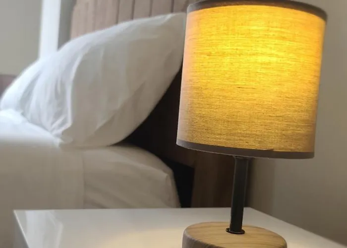 公寓 Home Inn Apartaments