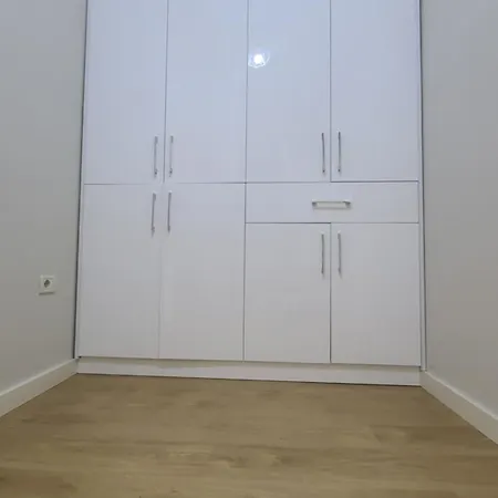 Home Inn Apartaments Lägenhet Tirana