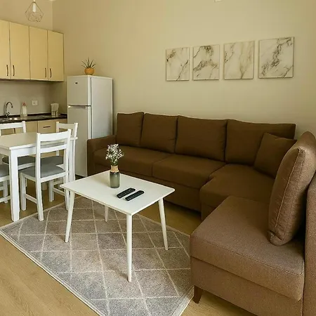 Apartment Home Inn Apartaments